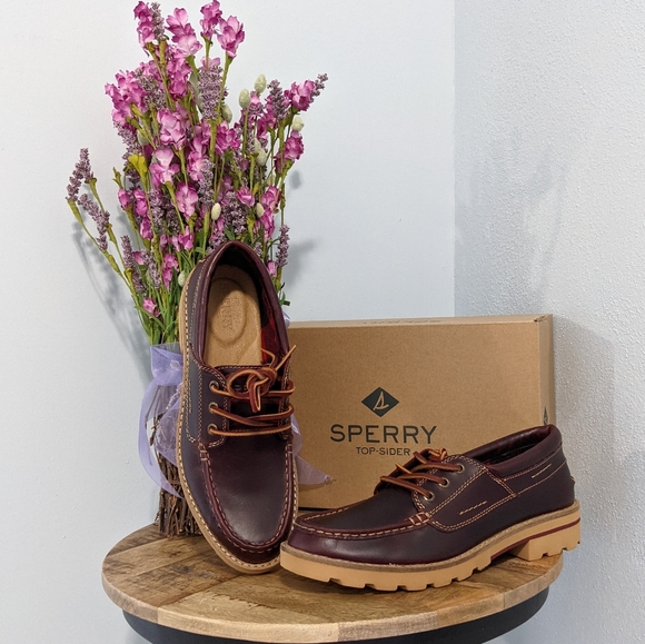 Sperry Shoes - NIB Sperry Lug Boat wine loafers, size 7